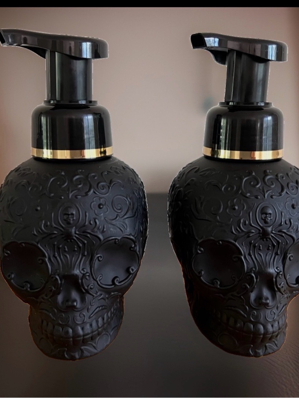 Bath and Body Works 2023 Vampire Blood Foaming Soap Skull X2 RARE